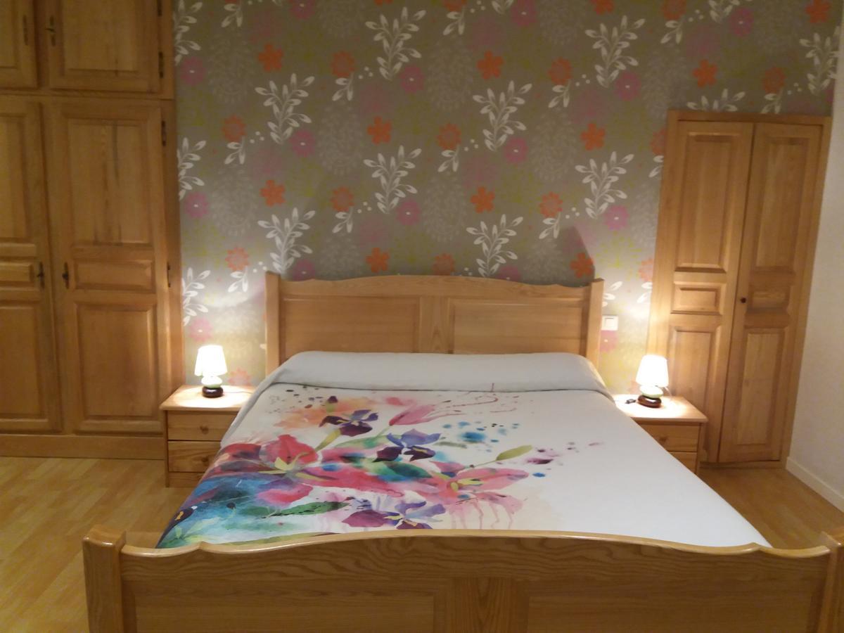 Le P'Tit Bonheur Bed & Breakfast Chilly-sur-Salins Екстериор снимка